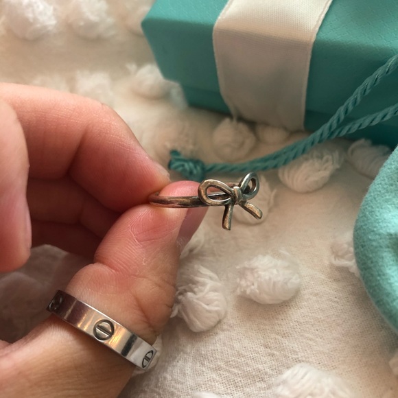 SOLD Tiffany & Co. Bow Ring - Picture 3 of 4
